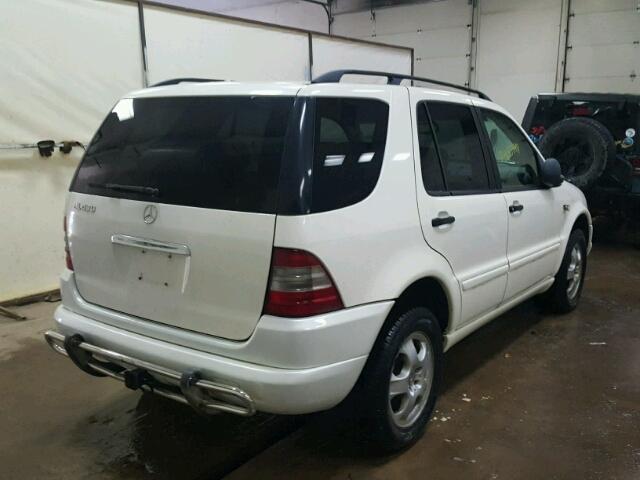 4JGAB72E0XA078049 - 1999 MERCEDES-BENZ ML 430 白色 照片 4