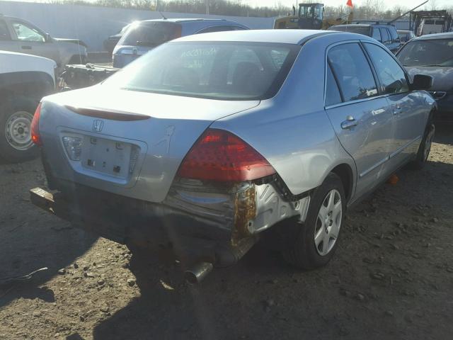 1HGCM56497A123357 - 2007 HONDA ACCORD LX SILVER photo 4