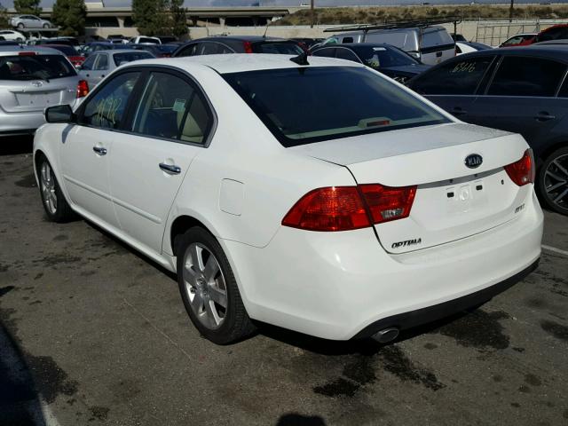 KNAGH4A45A5436747 - 2010 KIA OPTIMA EX WHITE photo 3