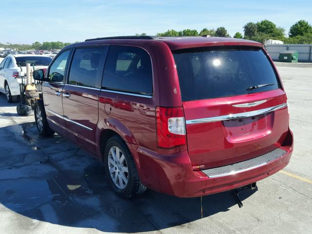 2A4RR8DG8BR614719 - 2011 CHRYSLER TOWN & COU RED photo 3