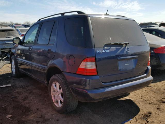 4JGAB72E81A245717 - 2001 MERCEDES-BENZ ML 430 蓝色 照片 3