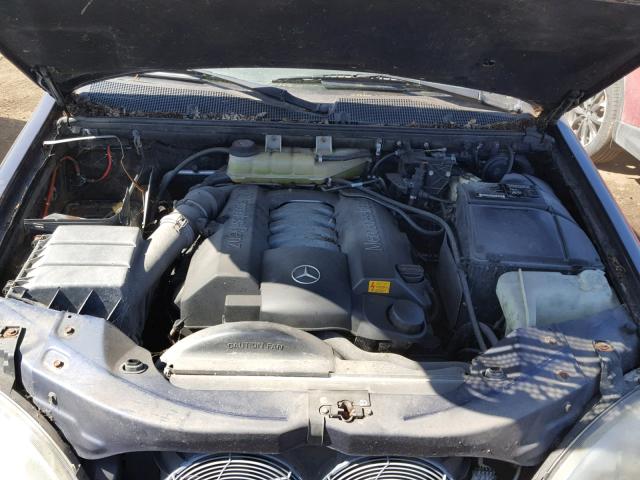 4JGAB72E81A245717 - 2001 MERCEDES-BENZ ML 430 蓝色 照片 7