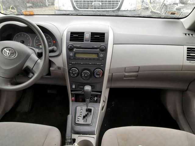 2T1BU40E19C150640 - 2009 TOYOTA COROLLA BA WHITE photo 9