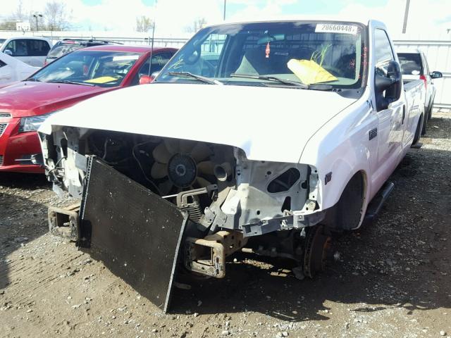 1FTSF30L6YEA77117 - 2000 FORD F350 SRW S WHITE photo 2