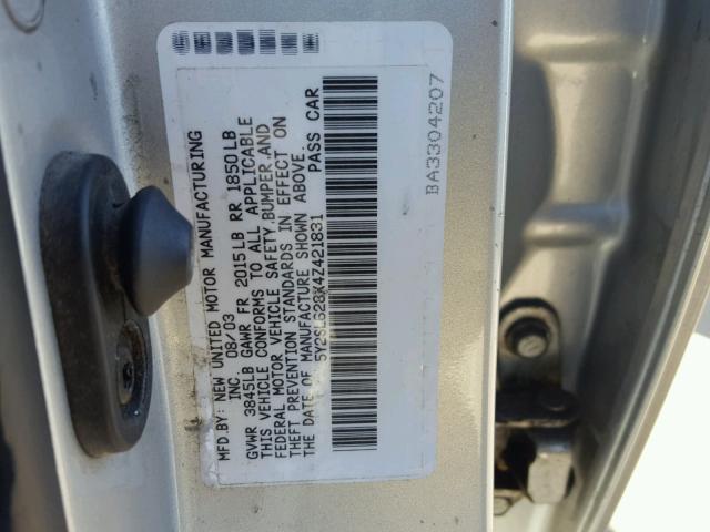 5Y2SL628X4Z421831 - 2004 PONTIAC VIBE SILVER photo 10