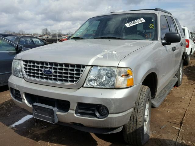 1FMZU73E45UA89918 - 2005 FORD EXPLORER X SILVER photo 2