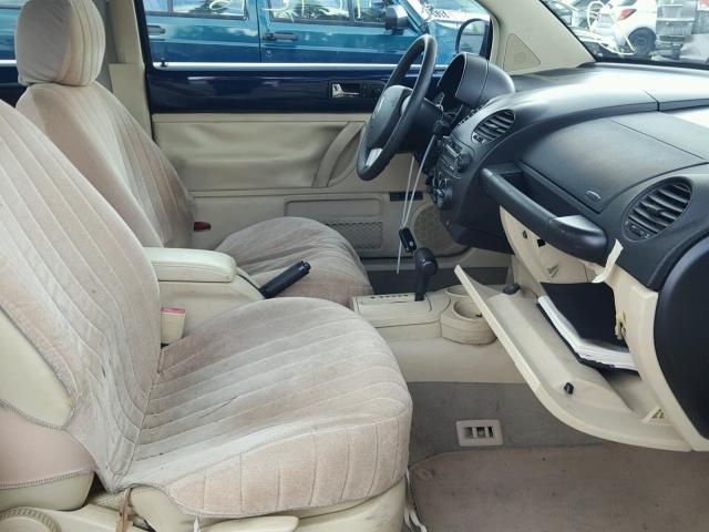 3VWCK21C63M436118 - 2003 VOLKSWAGEN NEW BEETLE 蓝色 照片 5