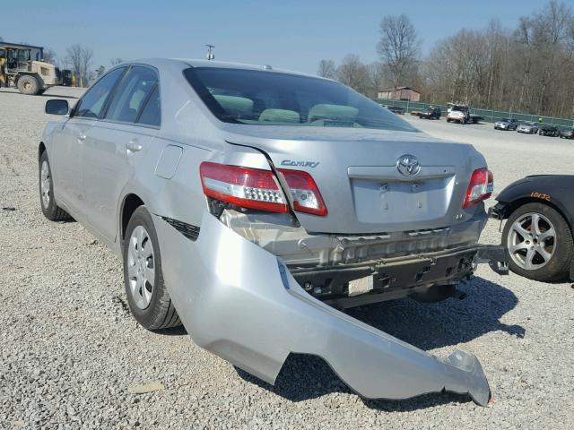 4T4BF3EK3BR121301 - 2011 TOYOTA CAMRY BASE SILVER photo 3