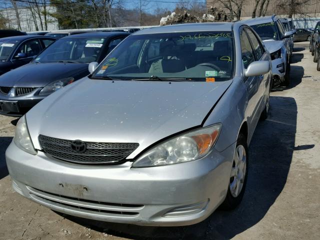 4T1BE32K63U182564 - 2003 TOYOTA CAMRY LE GRAY photo 2