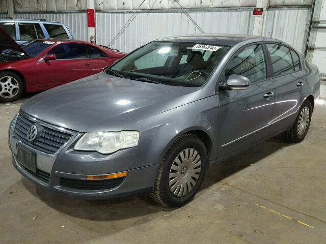 WVWJK73C37P067318 - 2007 VOLKSWAGEN PASSAT GRAY photo 2