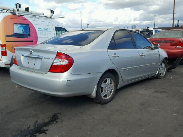 4T1BF32K23U054111 - 2003 TOYOTA CAMRY LE SILVER photo 4