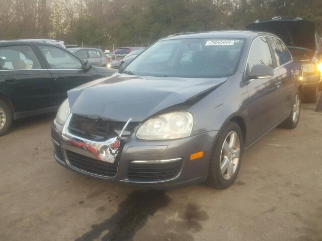 3VWRM71K38M181685 - 2008 VOLKSWAGEN JETTA SE GRAY photo 2