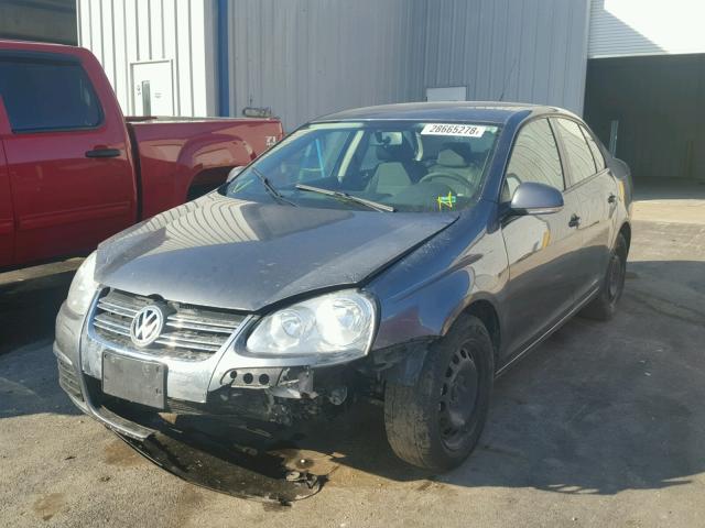 3VWJZ7AJ5AM053136 - 2010 VOLKSWAGEN JETTA S 灰色 照片 2