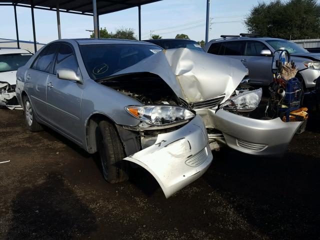 4T1BE32K65U560935 - 2005 TOYOTA CAMRY LE SILVER photo 1