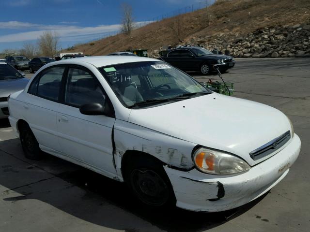 KNADC123X26130726 - 2002 KIA RIO WHITE photo 1