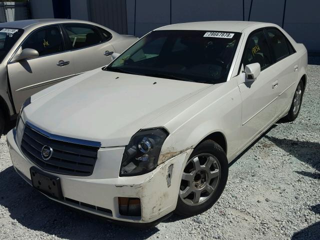 1G6DM577240107081 - 2004 CADILLAC CTS WHITE photo 2