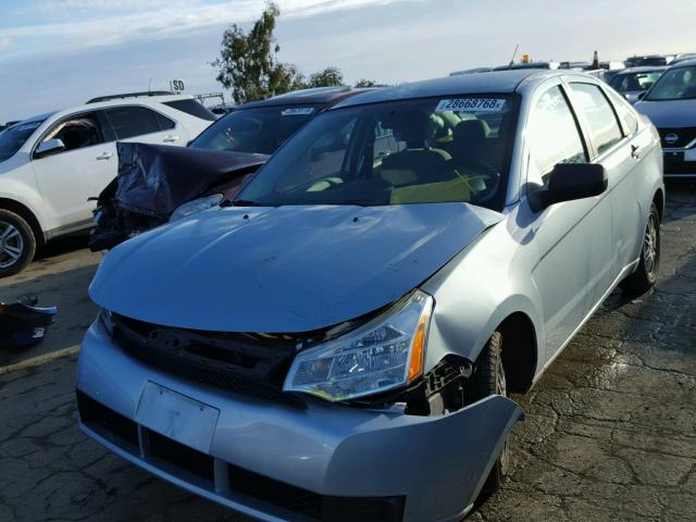 1FAHP35N79W104960 - 2009 FORD FOCUS SE BLUE photo 2