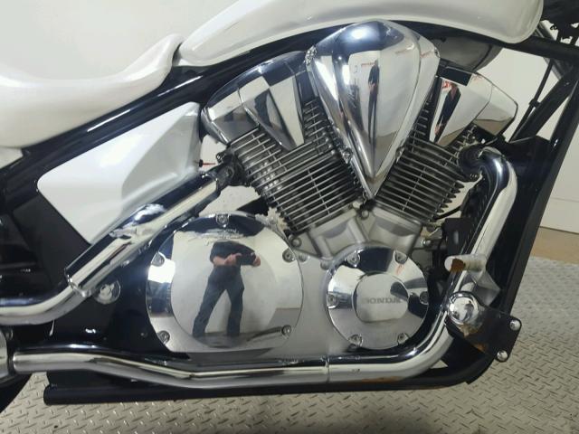JH2SC6708AK000480 - 2010 HONDA VT1300 CS თეთრი ფოტო 12