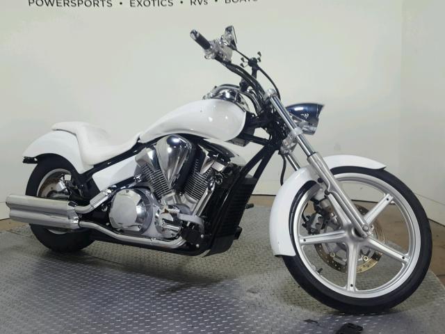 JH2SC6708AK000480 - 2010 HONDA VT1300 CS თეთრი ფოტო 2