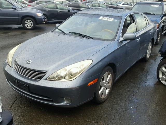 JTHBA30G055118742 - 2005 LEXUS ES 330 GRAY photo 2