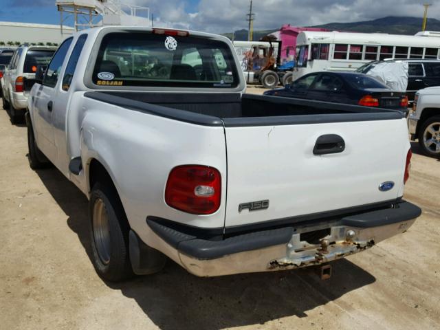 1FTDX0723VKC49764 - 1997 FORD F150 WHITE photo 3