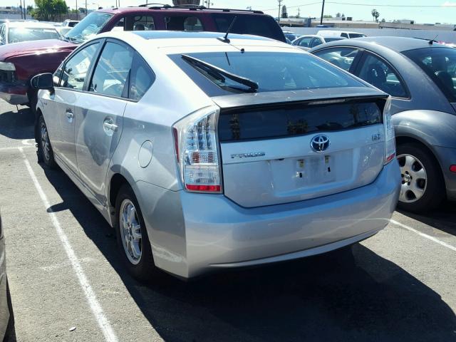 JTDKN3DUXA5005056 - 2010 TOYOTA PRIUS SILVER photo 3