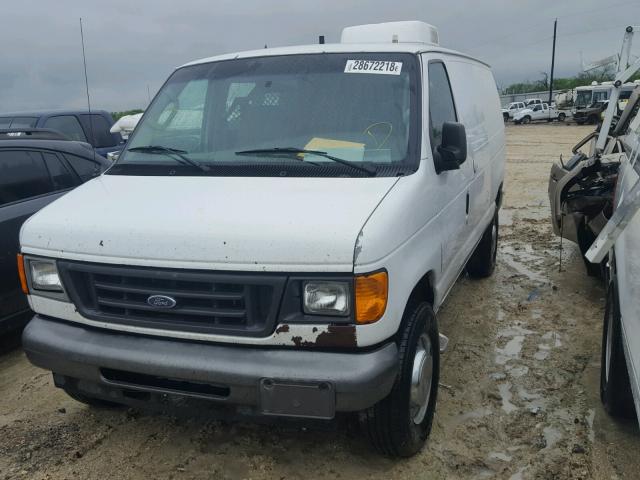 1FTNE24W56HA79077 - 2006 FORD ECONOLINE WHITE photo 2