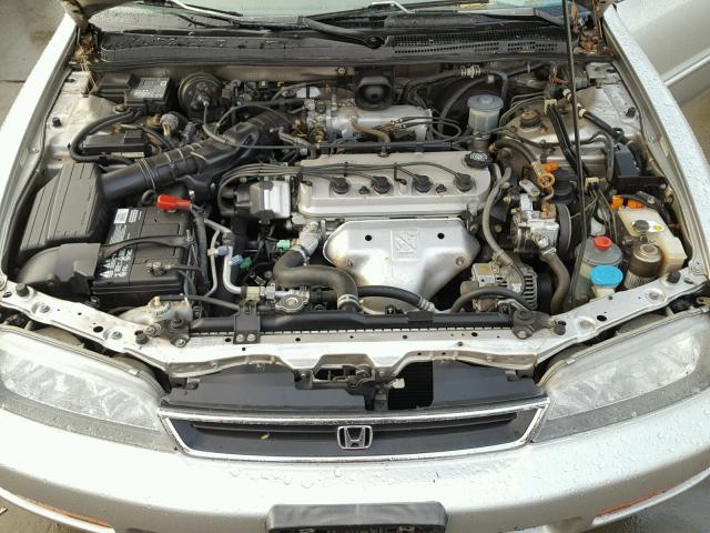 1HGCD725XTA022462 - 1996 HONDA ACCORD EX TAN photo 7