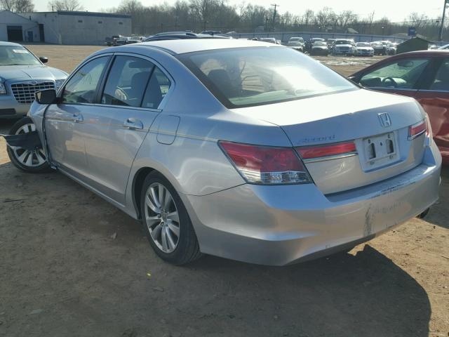 1HGCP2F75CA013674 - 2012 HONDA ACCORD EX SILVER photo 3