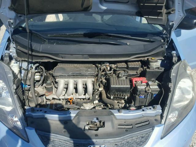 JHMGE8H2XAC036961 - 2010 HONDA FIT BLUE photo 7