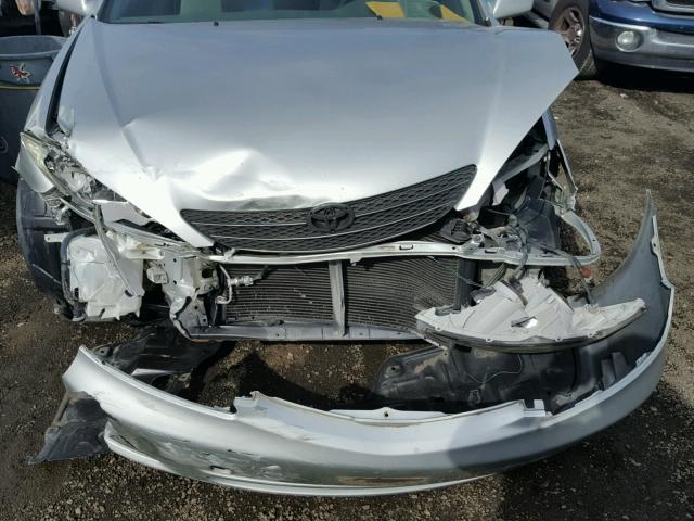 JTDBE32KX20124712 - 2002 TOYOTA CAMRY LE SILVER photo 7