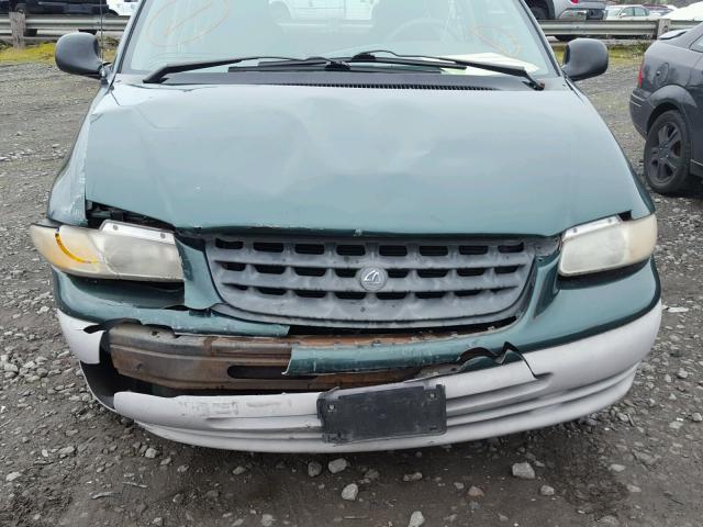 2P4FP2530TR665846 - 1996 PLYMOUTH VOYAGER GREEN photo 9