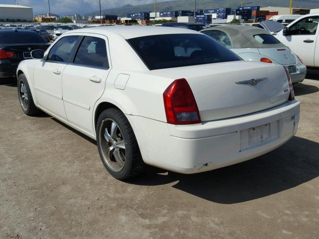 2C3KA43R56H182407 - 2006 CHRYSLER 300 WHITE photo 3