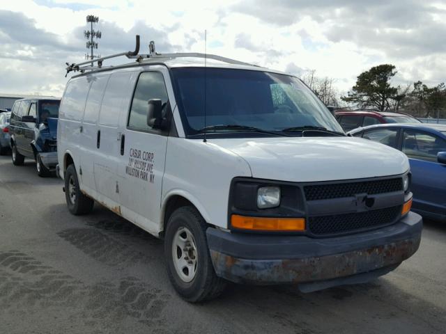 1GCFG15XX51119564 - 2005 CHEVROLET EXPRESS G1 WHITE photo 1