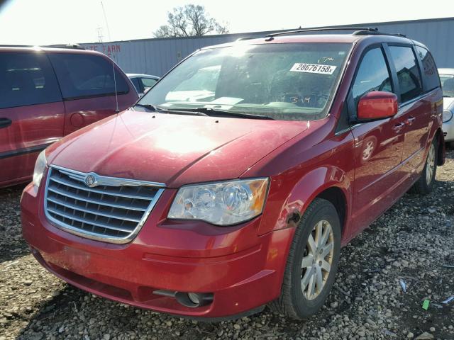 2A8HR54PX8R133811 - 2008 CHRYSLER TOWN & COU RED photo 2