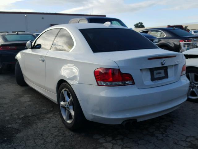 WBAUP93579VF48909 - 2009 BMW 128 I WHITE photo 3