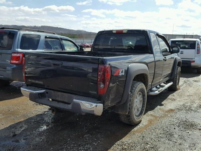 1GCDT196768213107 - 2006 CHEVROLET COLORADO BLACK photo 4