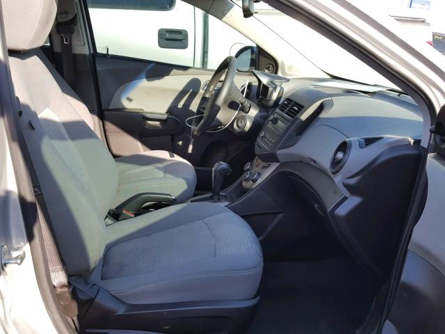 1G1JA5SH7C4121759 - 2012 CHEVROLET SONIC LS SILVER photo 5