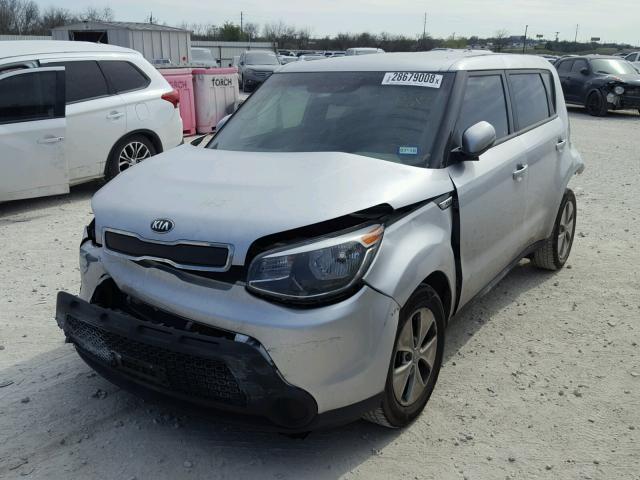 KNDJN2A26F7782645 - 2015 KIA SOUL SILVER photo 2