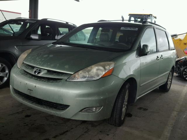 5TDZK22C78S196869 - 2008 TOYOTA SIENNA XLE TEAL photo 2