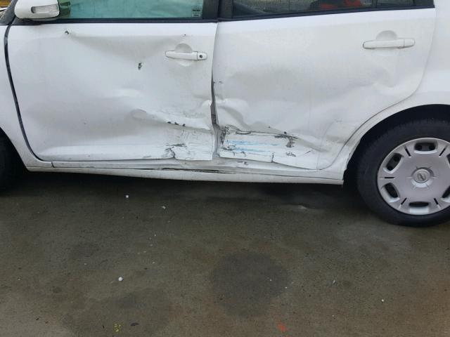 JTLKE50E881006447 - 2008 TOYOTA SCION XB WHITE photo 9