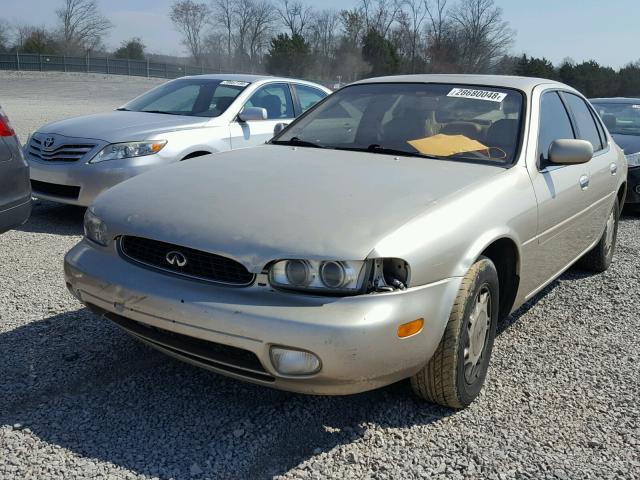 JNKAY21D7SM204864 - 1995 INFINITI J30 GOLD photo 2