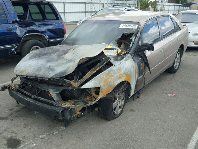 4T1BF28B22U249335 - 2002 TOYOTA AVALON XL TAN photo 2