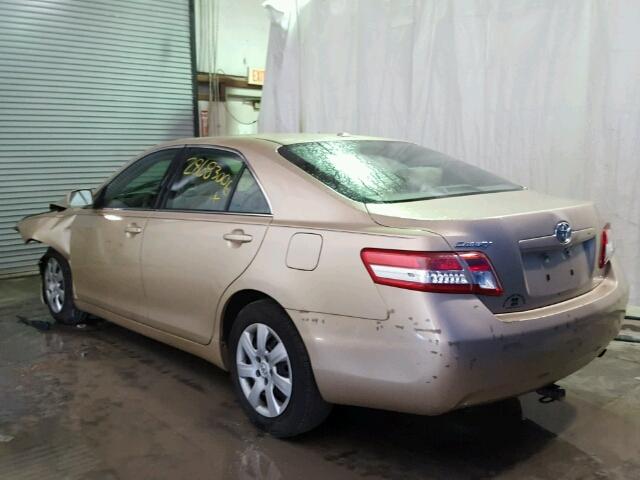 4T1BF3EK1BU146904 - 2011 TOYOTA CAMRY BASE GOLD photo 3