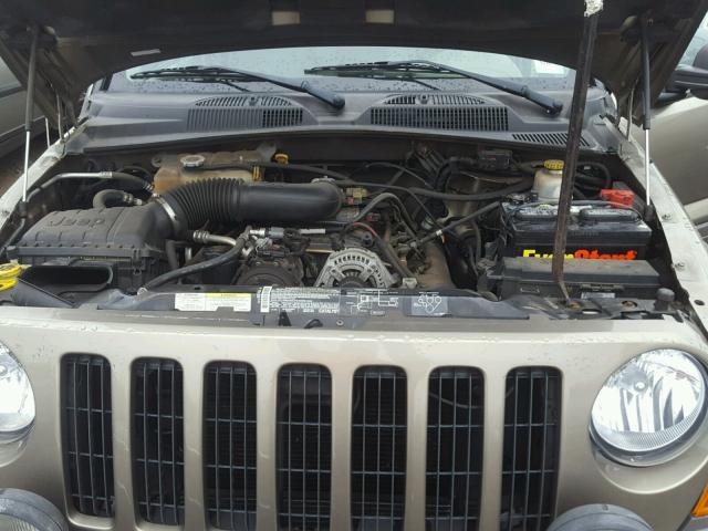 1J8GL38K85W568099 - 2005 JEEP LIBERTY RE 金色 照片 7