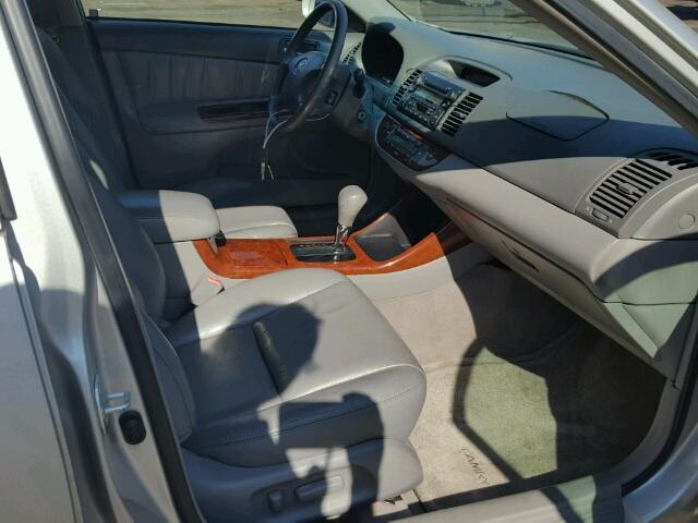 4T1BF32K42U026387 - 2002 TOYOTA CAMRY LE SILVER photo 5