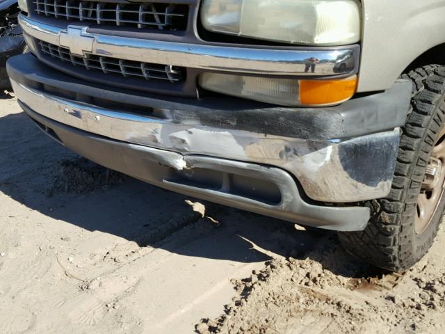 2GCEC19V521428655 - 2002 CHEVROLET SILVERADO GOLD photo 9