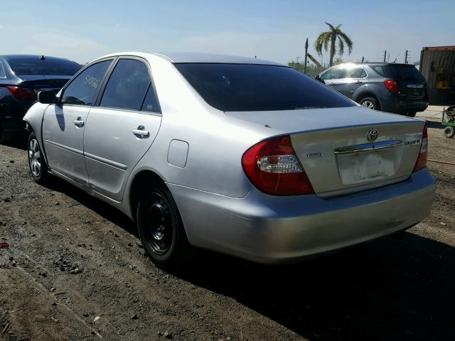 4T1BE32K43U170171 - 2003 TOYOTA CAMRY LE SILVER photo 3