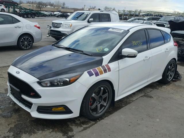 1FADP3L95GL234156 - 2016 FORD FOCUS ST WHITE photo 2