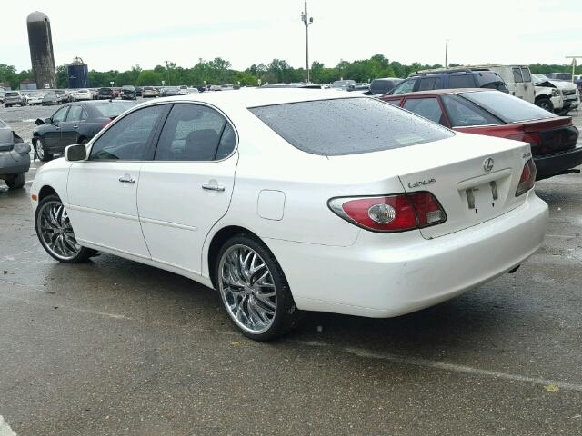 JTHBF30G120052616 - 2002 LEXUS ES 300 WHITE photo 3